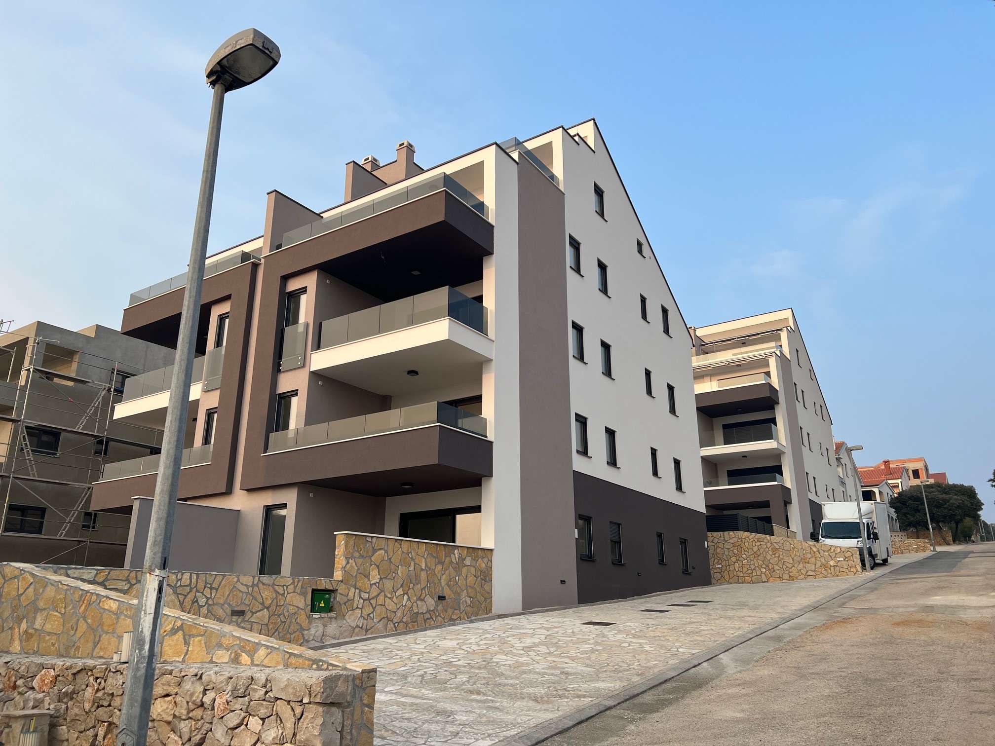 Zgrada na Otoku Pagu s 8 apartmana